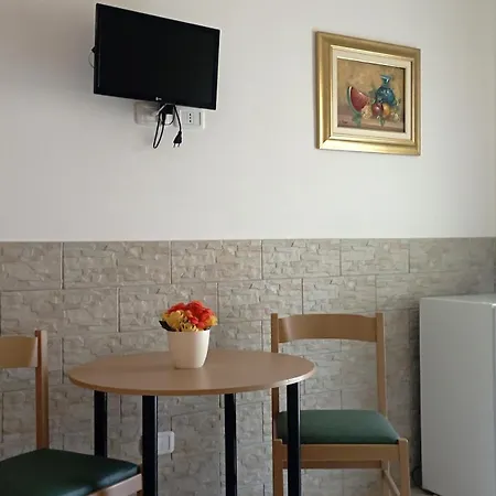 Ascoli Отель Вьесте